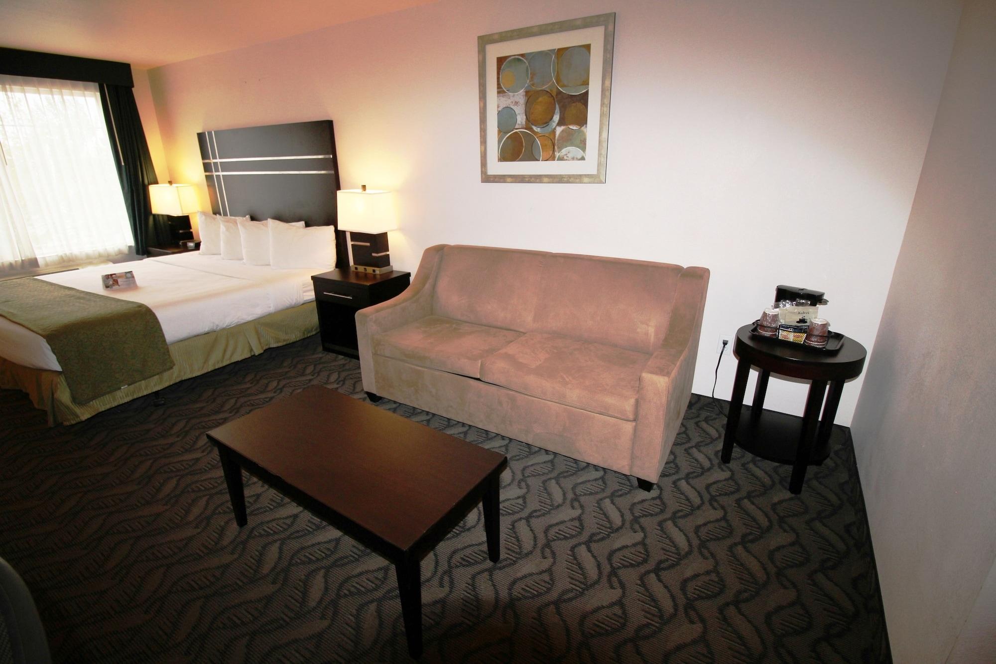 Quality Inn & Suites Airport West Salt Lake City Exterior photo