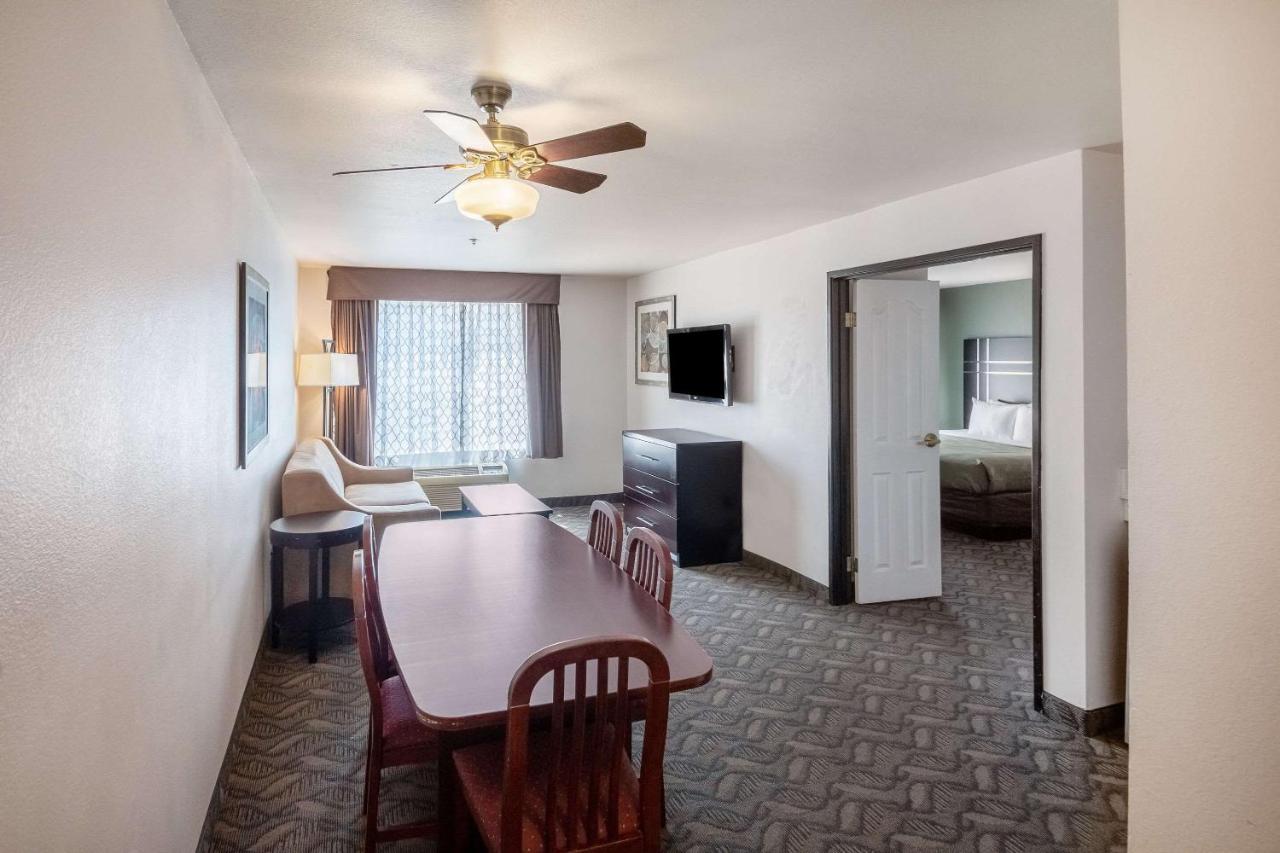 Quality Inn & Suites Airport West Salt Lake City Exterior photo